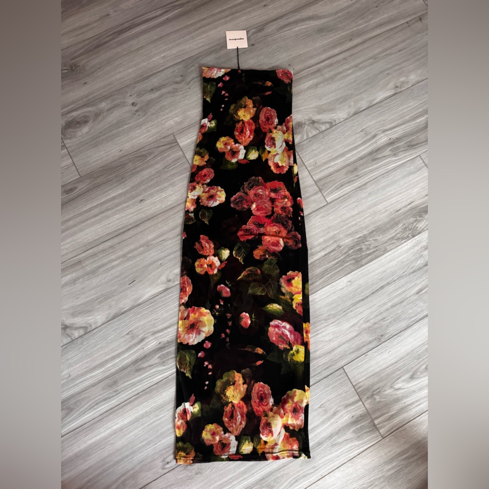 Superdown Floral Black Midi Dress